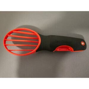 Betty Crocker Flip Blade Avocado Tool 4-in-1 Slicer Pitter Scoop - 6-1/2"